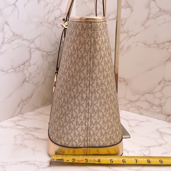 Michael Kors Jet Set Travel Large Top Zip Tote - Picture 3 of 10